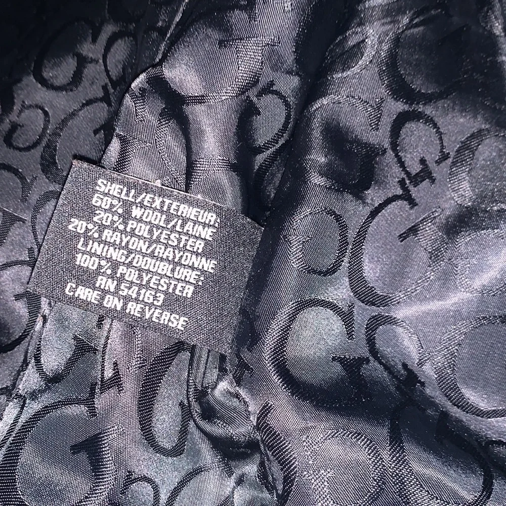 Guess Coat - Picture 14 of 14